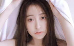放不下那女生,发信息她不回,咋改善我俩之间的关系呀 1