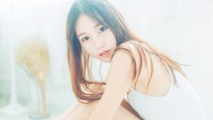 喜欢男友但介意他以前跟前任亲过抱过,每天困扰不知咋处理 1