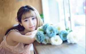 我舍不得前女友,她现在有新男友,我咋做才能挽回她呢 1
