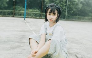 喜欢同班女生表白被拒绝,现在相处不自然怎么办 1