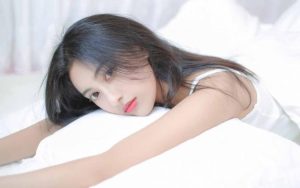 我和他分手后关系好冷淡,他是不是有了别的人,能挽回吗 1