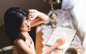 婚前婚后女友都得给娘家钱,我实在不知咋应对呀 1