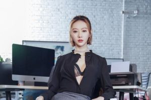 老婆觉得跟着我没未来起诉离婚,我到底咋应对呀 1