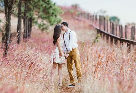未婚女孩爱上已婚男人，应该怎么办