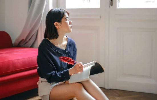 结婚九年了与老公出现沟通障碍，与婆婆闹僵