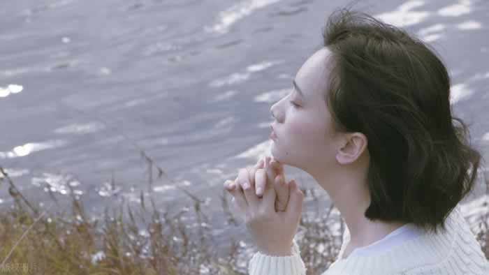 为什么说婚外寻找爱情就是一种玩火游戏_情感