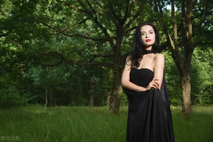 成年人的爱情剧本里没有标准答案，只有人性的潜规则_情感