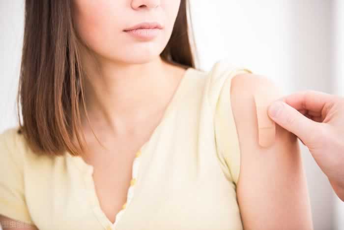 女人三十岁以后，当你发现自己的吸引力开始下降_情感