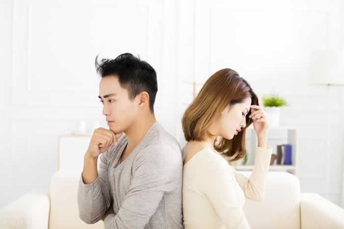 同床异梦这件事并不稀奇！婚姻里最可怕的是成为假面夫妻_情感