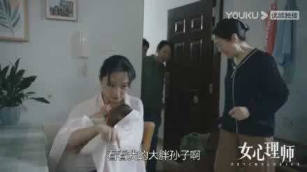 喂奶被围观，当众漏尿... 这些难堪背后是一千万女性无声的呐喊_情感