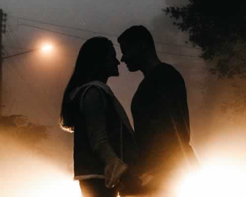 女人离婚之后还带着个孩子，是不是很难再嫁出去了？_情感