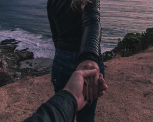 为何很多年轻人现在觉得婚姻是痛苦的？婚姻真的如此不堪吗？_情感