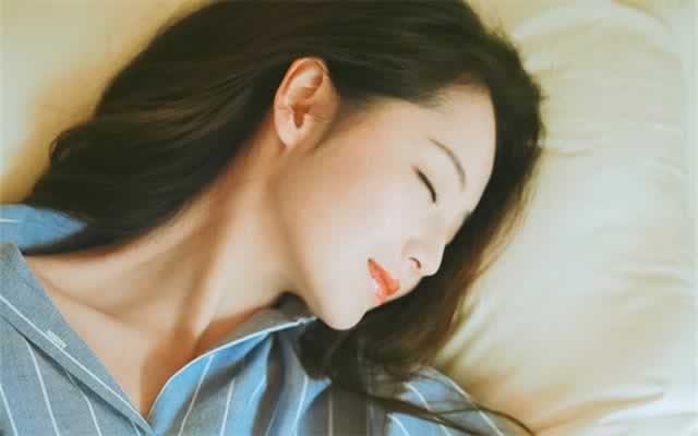 为了爱情，你怎么可以这么贱_情感