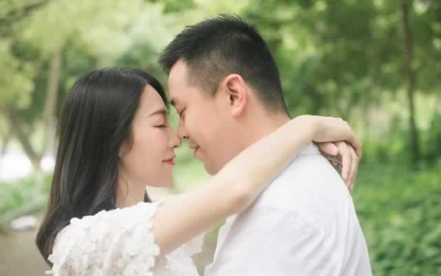 每一个暴躁的妻子背后，都有一个不作为的老公_情感