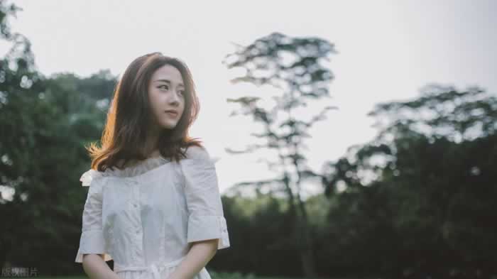 最好的爱情是：先爱自己，再爱别人；你若盛开，蝴蝶自来_情感