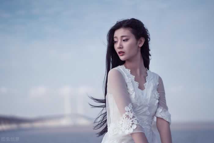 最好的爱情是：先爱自己，再爱别人；你若盛开，蝴蝶自来_情感