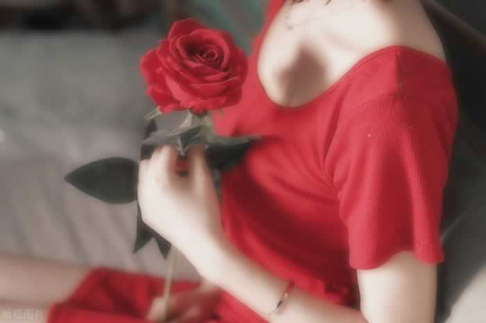 “中年之后，无性婚姻，压垮了我们的爱情”这2招或能帮你_情感