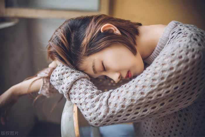女人心死了，不会吵闹，只会默默离开_情感