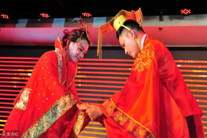 女人这3个“关键时刻”最需要男人，尤其是第二个_情感