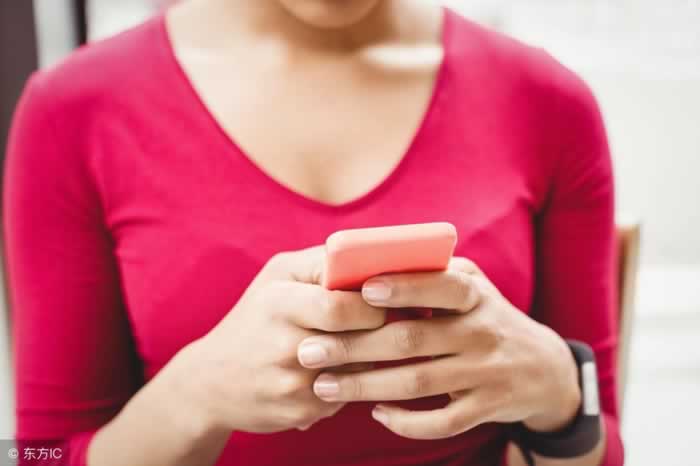 女人微信聊天时，常有这“三种”互动，说明爱你入骨_情感
