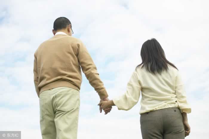 三种表现的夫妻，迟早“散伙”，很难凑合_情感