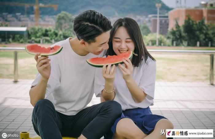 老公每天回到家不做家务，也不带小孩，我是这样向婆婆告状的……_情感