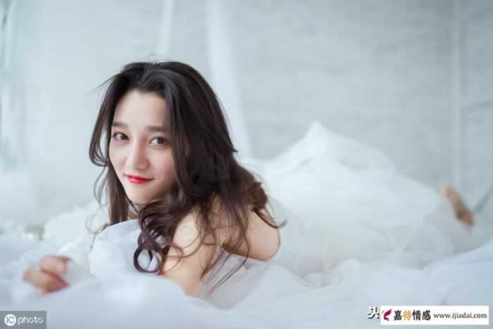 我好像遇到了一个心机女孩，她收下我的礼物，却不和我恋爱_情感