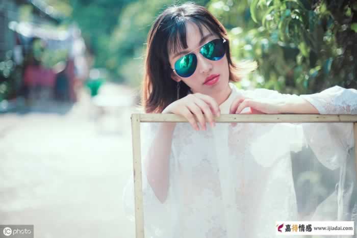 老公出轨后，第三者加我微信，给我发她和老公的亲密照片_情感