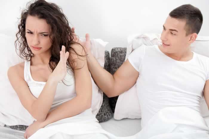 老公要分房睡正常吗？妻子要怎么挽回老公？_情感