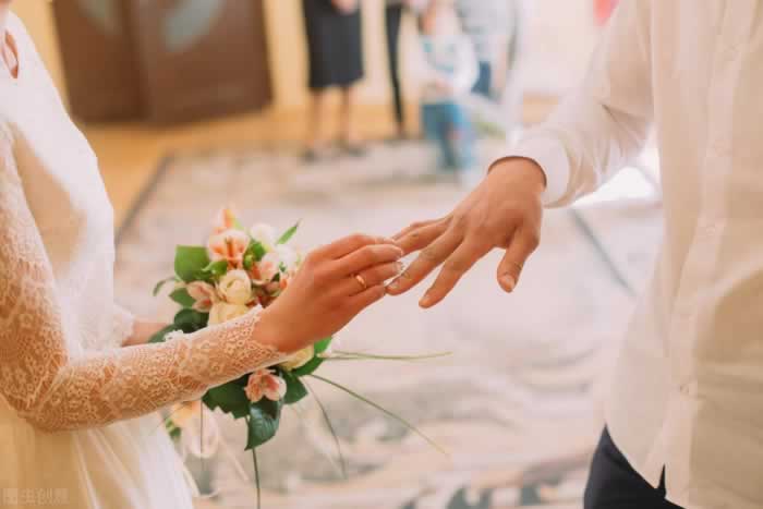 婚姻相处秘籍，幸福感情需要用心去经营_情感