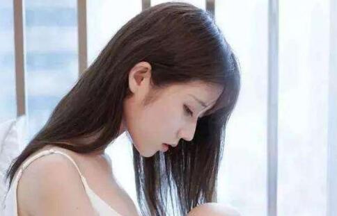 女生知道我喜欢她以后不理我是不是彻底没戏?_情感