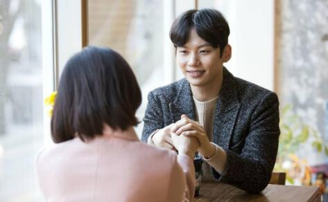 和相亲对象第一次约会怎么安排？给她舒适的感觉_情感