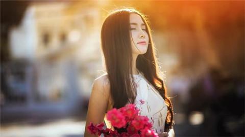 女生说自己不好看怎么回复能撩到她？_情感