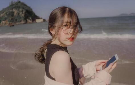 狮子座女喜欢一个人的表现，变得不像她本人_情感