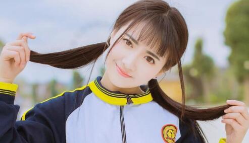 女生大姨妈来了怎么哄女孩子开心？_情感