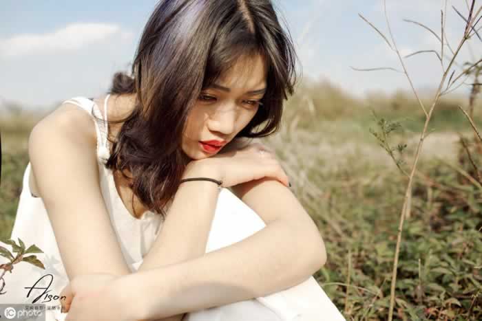 姑娘，要懂得利用人性的弱点来挽回_情感