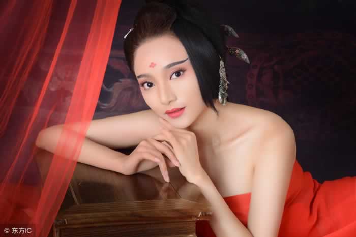 挽回的你，不要不信丑女与美女的区别！_情感