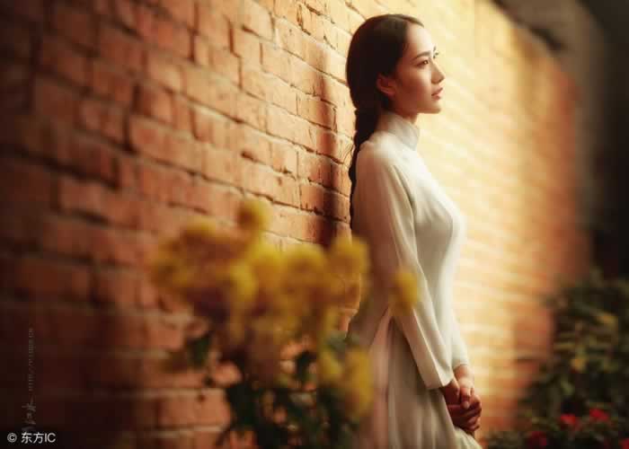 对那些不拒绝，暧昧不清的人该怎么办？要不要挽回呢？_情感