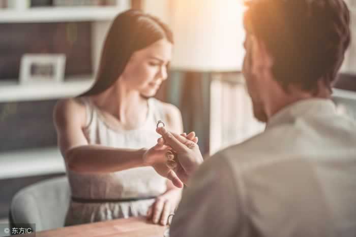 被作分手，到底怎么挽回感情？尤其是信任感_情感