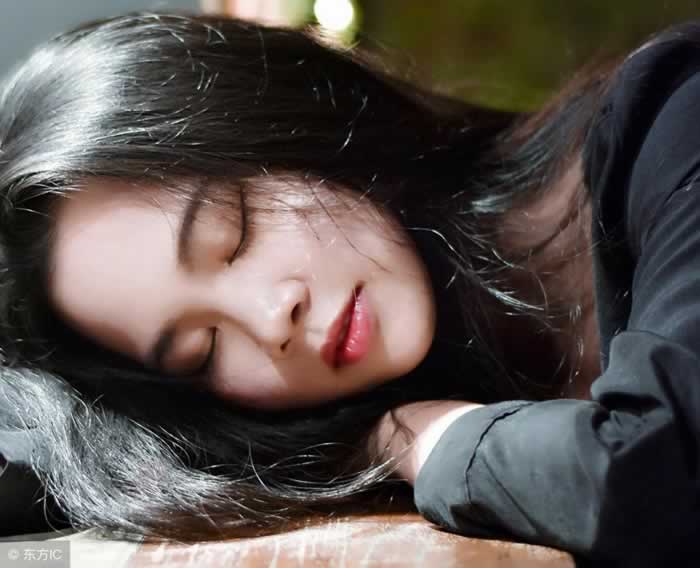 女人即使再爱一个男人，也不能丢掉这 3 样东西！_情感