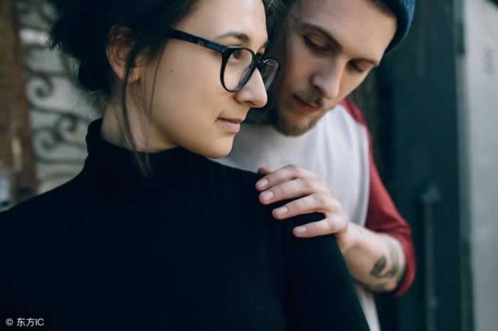 如何挽回说没有感觉的男友？_情感