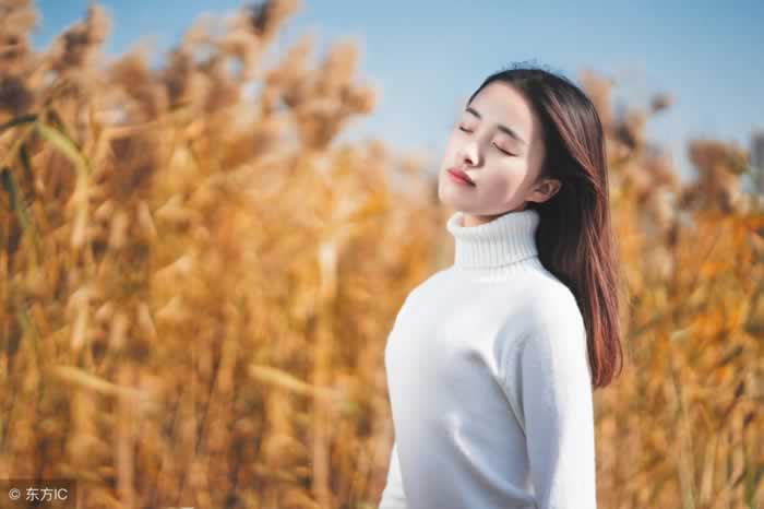 女生想要挽回就不要主动吗？_情感