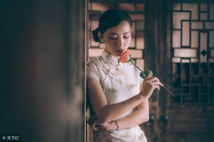 最打动男人的是女人的“柔”，学会这几招激起男人的爱怜和保护欲_情感