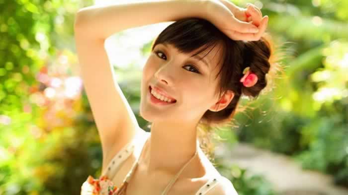能够挽回男人的绝对不是你的卑躬屈膝，学会这3招让他主动追求你_情感