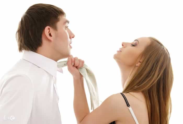老婆爱吃醋，这样化解最巧妙_情感