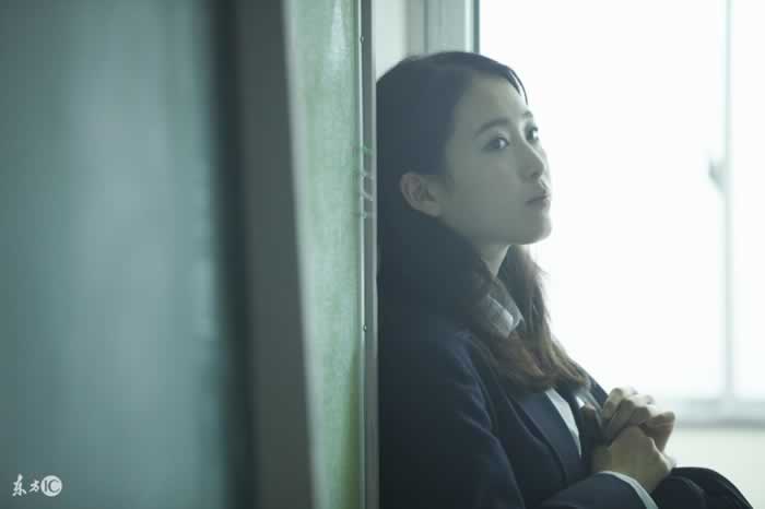 他出轨、打女人说他最爱的就是我，我该不该和他继续？_情感