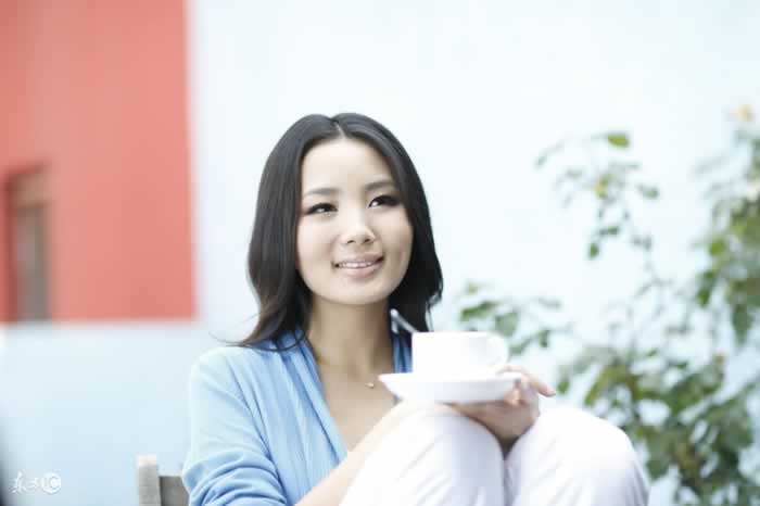 发个朋友圈也能撩人？看看挽回大师怎么指导朋友圈建设_情感