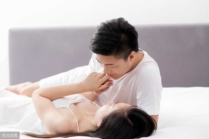 不爱你却却又不愿离开的女人，一定会有不一样的表现_情感