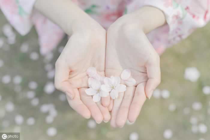 女人爱你的四个层次，看你在哪个层次，超准_情感