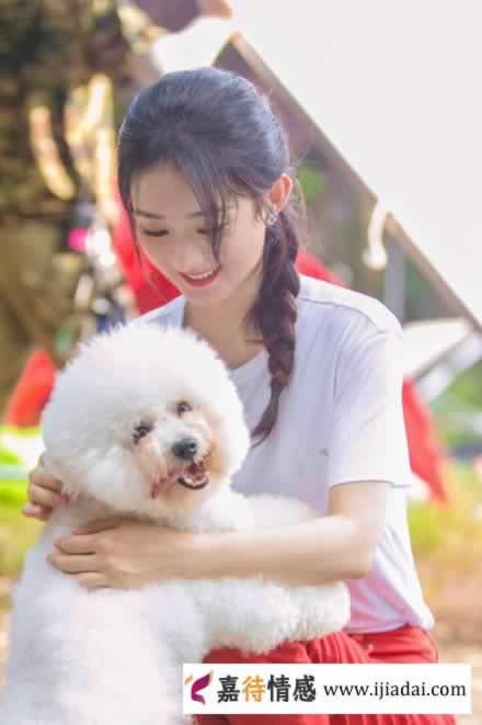 赵丽颖为何要紧急搬离冯绍峰的家？_情感